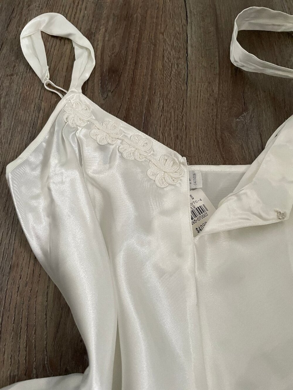 Lingerie - Picture 3 of 4